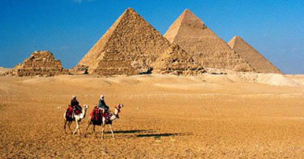 مصر - "الآثار" منطقة الأهرامات آمنة ولم تتأثر بحادث إطلاق النار