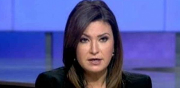 فيديو- دينا رامز: "مرسي" كان هيلبس المذيعات جلاليب