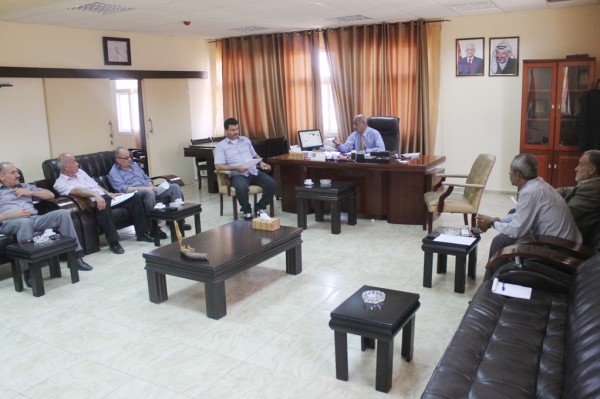المهندس الديك يترأس اجتماعا لبحث سبل توسيع القاعدة الضريبية