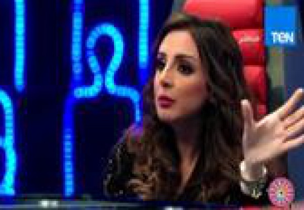 أنغام تتعرض لهجوم شديد من شقيقتها "غنوة" بعد تصريحاتها الاخيرة عن عائلتها