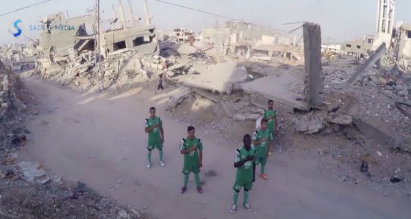فريق "الشجاعية" يحتفل بفوزه في كأس قطاع غزة بطريقته الخاصة