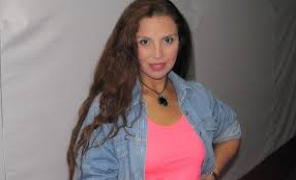 إيناس نور تتزوج عرفياً من داعية إسلامي