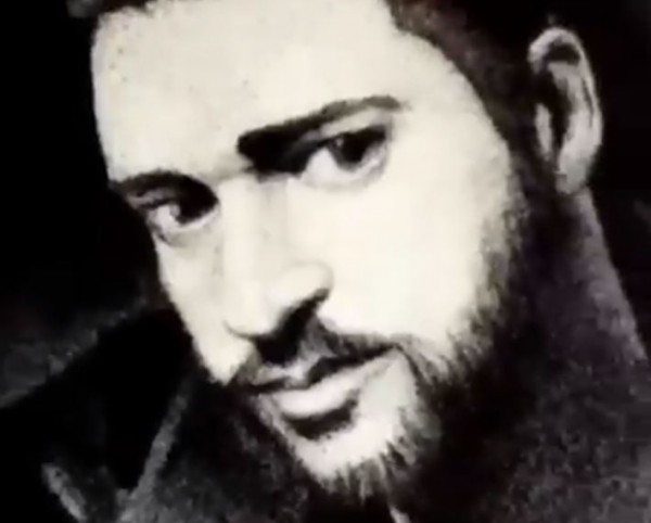 الرسم بإستخدام الخيوط