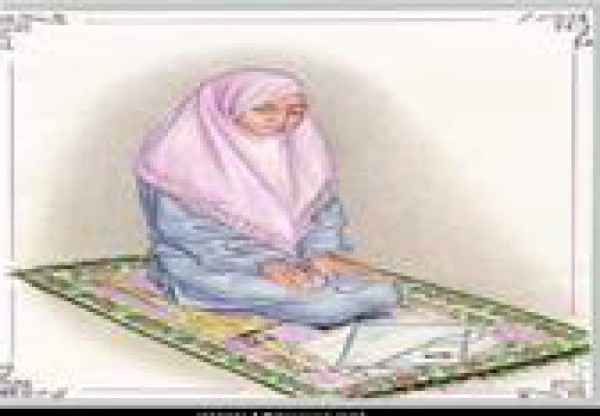 هل يجوز الجلوس عند أداء الصلاة دون عذر ؟