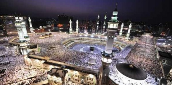 8 ملايين زائر للحرم المكي خلال العشرة الأيام الأولى من رمضان