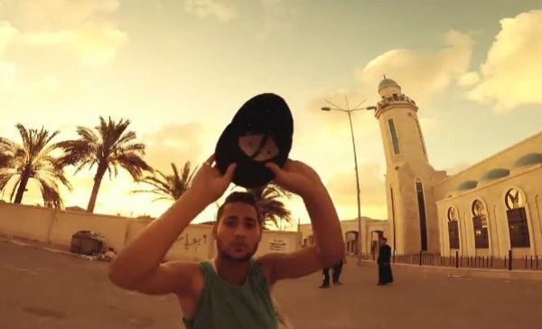 مهارات الباركور بالقبعة من مدينة غزة