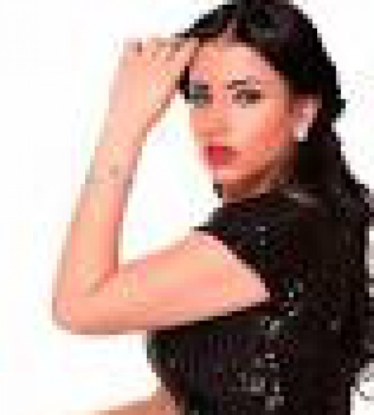 مروة نصر تقتحم مجال التمثيل بـ "سيرة ذاتية"