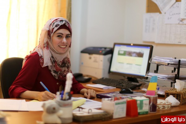 الطالبة سونا عمران رئيسة لبرنامج الدكتور الصيدلي ليوم واحد