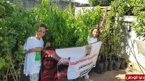 البدء بفعالية زراعة 1200 شجرة مثمرة في قرية دير أبو مشعل غرب رام الله