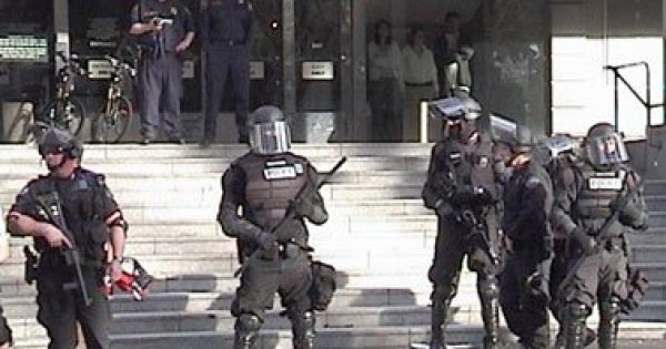 الشرطة تغلق حى" نايفى يارد" فى العاصمة الأمركية تحسبا لإطلاق نار
