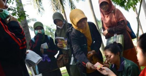 إندونيسيات ينشرن الإسلام عبر الموسيقى