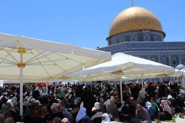 صلاة الجمعة في رحاب المسجد الأقصى