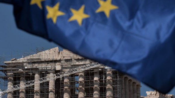 اليونان أمام منعرج تاريخي صعب في استفتاء شعبي محفوف بالمخاطر