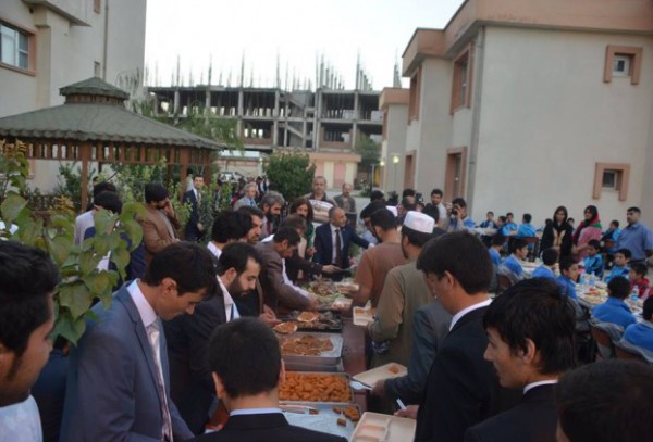 65 طنَ مساعداتٍ غذائية تركية لمؤسسات أفغانية معنية بالأيتام والطلاب