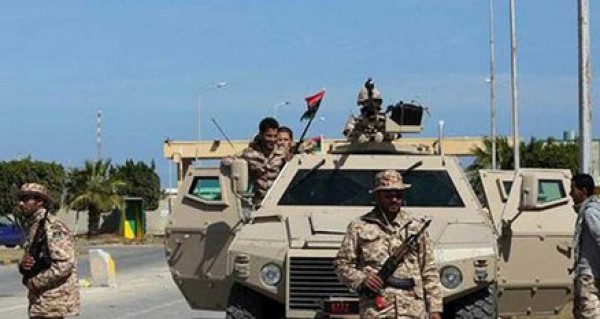 مقتل جندي وإصابة آخر بالجيش الليبي جراء اشتباكات ببنغازي