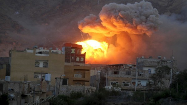اليمن.. مقتل 40 مدنيا إثر غارات على صنعاء وعدة محافظات أخرى