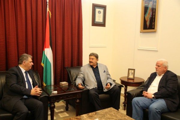 كمال شاتيلا يلتقي السفير أشرف دبور ويحذر من مخطط لتهجير الفلسطينيين من لبنان