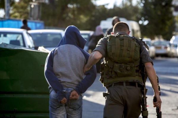 "الشاباك" يزعم اعتقال 6 فلسطينيين أيدوا "داعش"