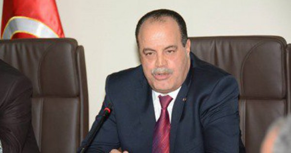 وزير الداخلية التونسى : الأمن أوقف خلية "خطيرة جدا" وحجز كامل معداتها