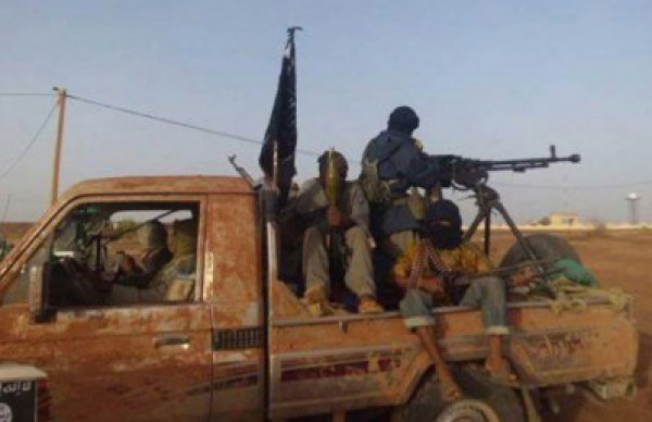 باريس تعلن مقتل احد قادة القاعدة في عملية للقوات الخاصة الفرنسية في مالي