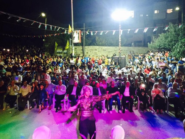 حركة فتح تنظّم أمسيةً لتكريم طلبة "التوجيهي" الناجحين في بلدة ديراستيا