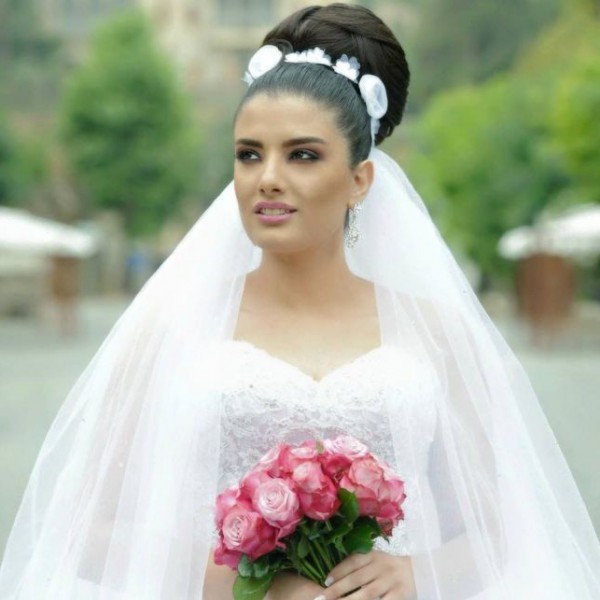 تسريحات الشعر لعروس العيد