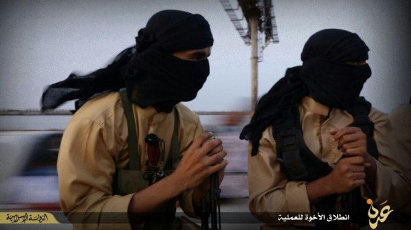 تنظيم الدولة الإسلامية يعلن تواجده الرسمي في عدن وينشر تقرير مصور عن أولى عملياته