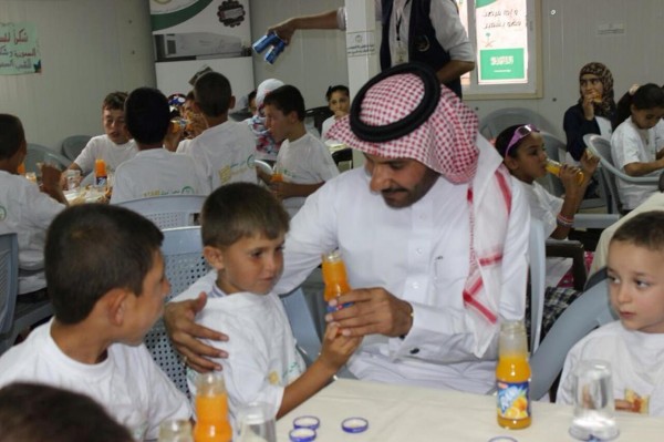 الحملة الوطنية السعودية تنظم فعالية "شقيقي بكم نفرح" وترسم البسمة على وجوه اطفال الزعتري