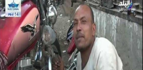 صعيدي مصاب بشلل الأطفال يسافر 850 كم بدراجته البخارية لحضور افتتاح القناة