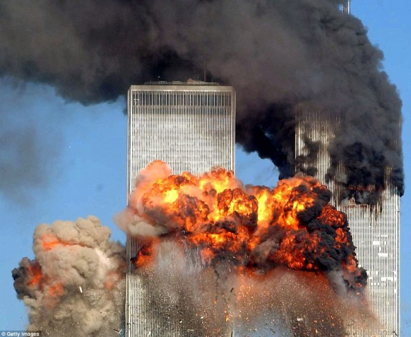 شاهد أول صور لصدمة بوش ومسئولي أمريكا لحظة هجوم 11 سبتمبر