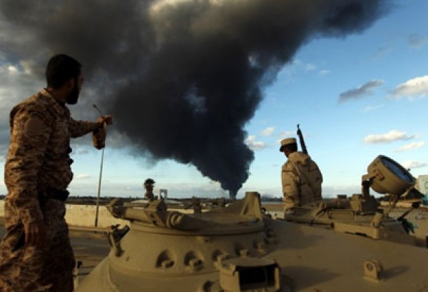 بنغازي تغرق في ظلام دامس