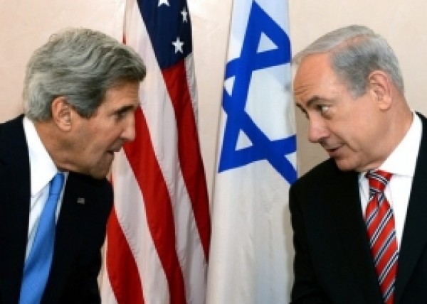 نتنياهو يهزأ من كيري : فعلا ليس لديه ما يفعله هنا في اسرائيل