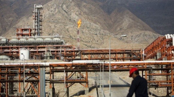 وزير إيراني: نحتاج نحو 100 مليار دولار لإصلاح صناعتنا النفطية