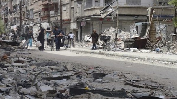 قصف عنيف يستهدف مخيم درعا يسفر عن أضرار مادية كبيرة