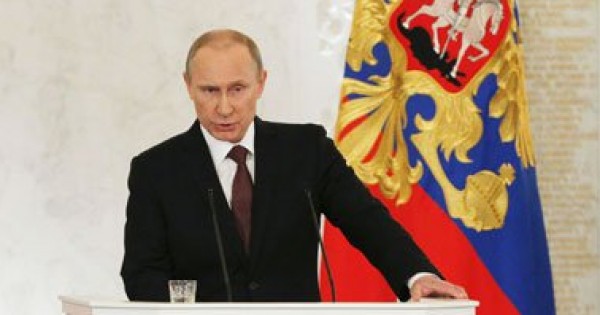 وفد روسى يصل القاهرة تمهيداً لمشاركة بوتين فى حفل افتتاح قناة السويس