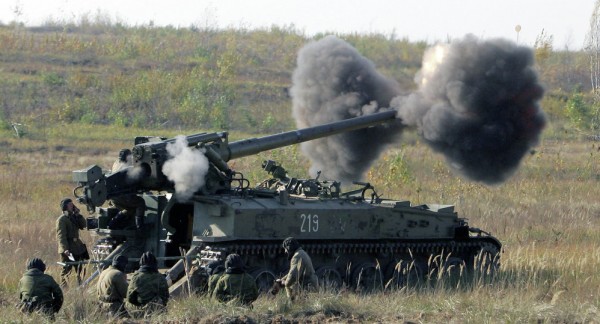 شاهد بالصور.. "إله الحرب" مدفع روسي مخيف يطيح بـ100 شخص بضربة واحدة