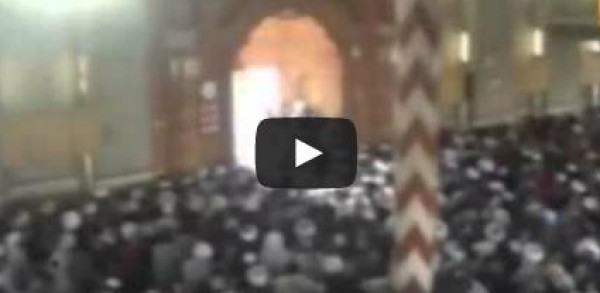 شاهد .. أول ظهور للملا أختر منصور الزعيم الجديد لطالبان أثناء مبايعته
