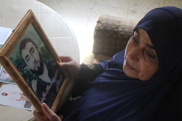 قصة الأسير "منصور" الذي فقد ذاكرته في السجون الإسرائيلية : حيٌ في قبر مظلم !