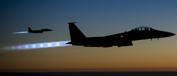 سلاح الجو الأمريكي يقرر قصف الجيش السوري دفاعا عن مسلحيه
