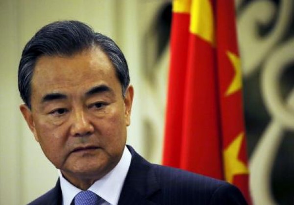 وزير الخارجية الصيني يزور ثلاث من الدول الافريقية الأكثر تأثرا بالايبولا