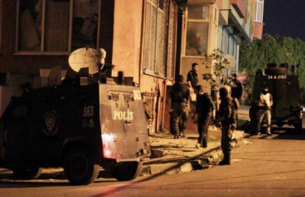 مداهمات أمنية في اسطنبول ضد أوكار منظمة إرهابية