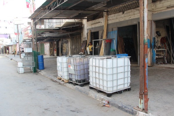 بلدية رفح توزع إشعارات بإزالة التعديات من شارع بير قشطة