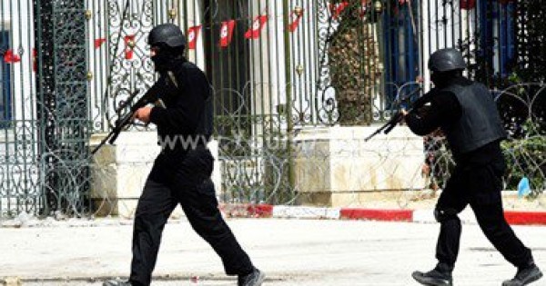 تونس تعتقل أكثر من 20 عنصرا على صلة بتنظيمات ارهابية منذ نهاية يوليو