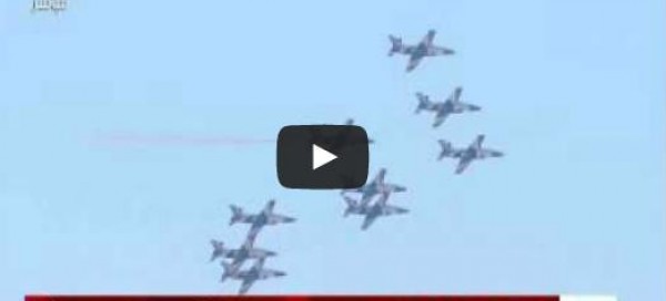 بالفيديو - عروض جوية مبهرة لنسور الجو المصرية فى سماء قناة السويس الجديدة