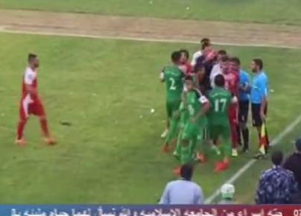 #شاهد: حكم مباراة ذهاب نهائي كأس فلسطين يلغي هدفا ل"اتحاد الشجاعية" بسبب لمسة يد