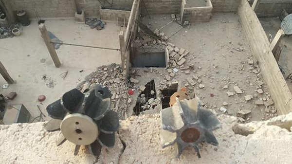 قصف يستهدف اليرموك..وإصابة طفلتين فلسطينيتين جراء سقوط قذيفة على منزلهما بحلب