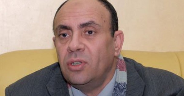 أستاذ أزهري: تعطر المرأة خارج المنزل"ليس زنا" ويجب ألا يكون"مناداة للرجال"