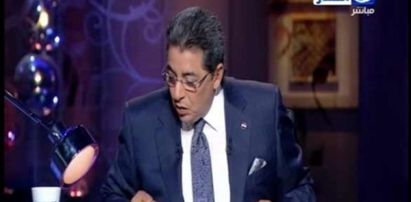 فيديو.. «محمود سعد» يبكي أثناء تعزيته للسيسي في وفاة والدته