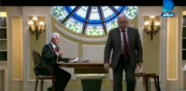 مصر - شاهد..لحظة انسحاب وزير التعليم العالى من برنامج الإبراشي بحجة سبه