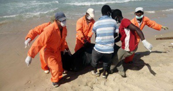 الهلال الأحمر: 111 جثة تعود لمهاجرين انتشلت من البحر قبالة ليبيا